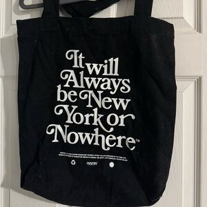 Chic Black Tote Bag with New York Print